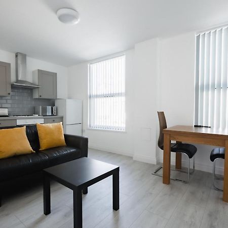 Platform Stadium Apartment With Parking Kingston upon Hull Exterior foto